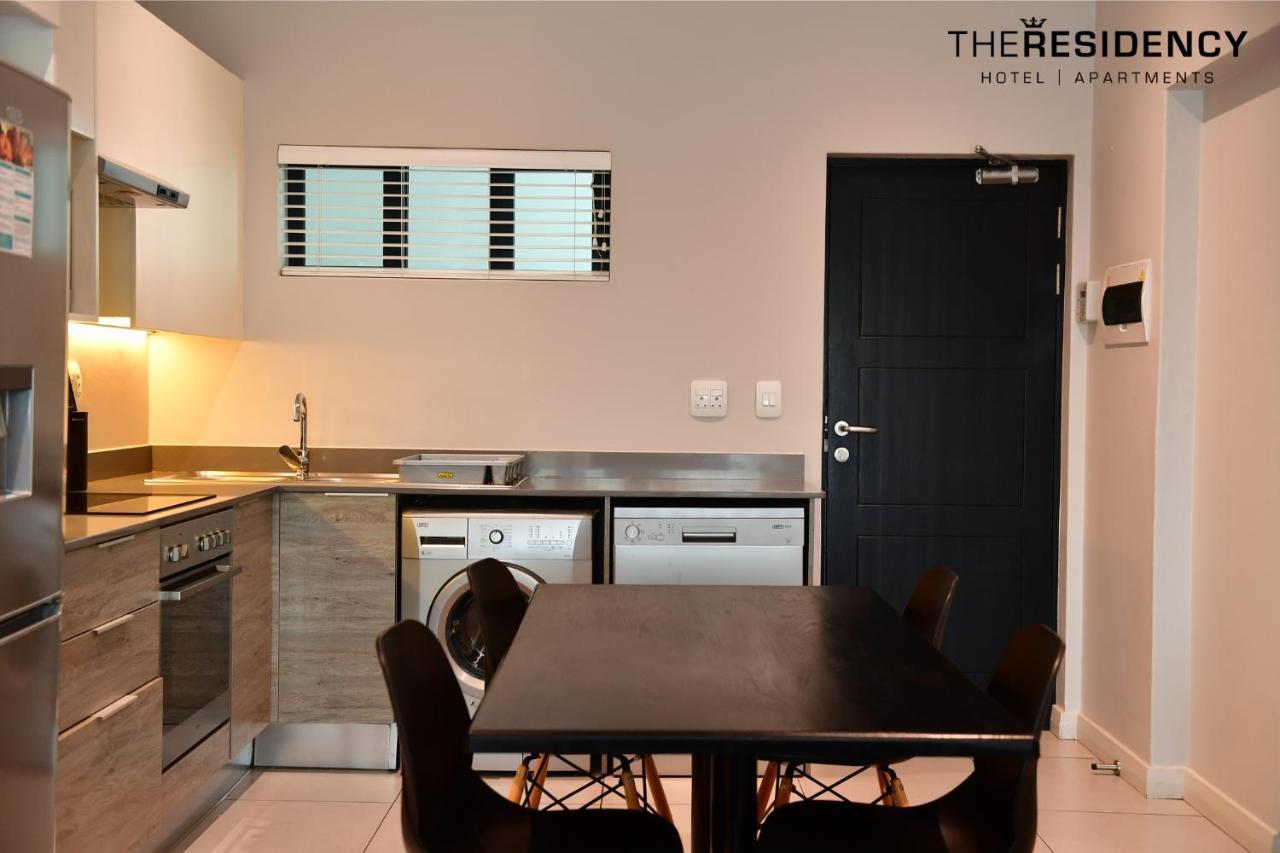 The Residency Jellicoe Apartment Йоханесбург Екстериор снимка