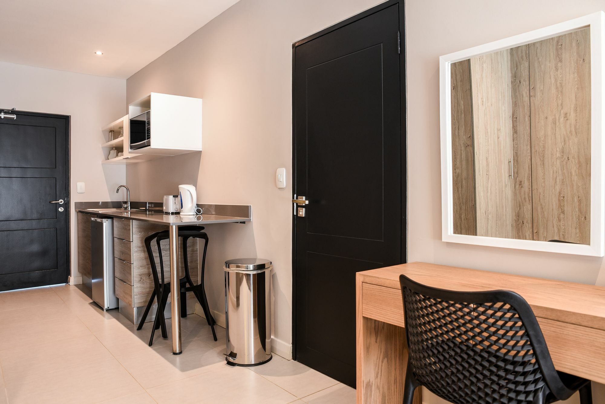 The Residency Jellicoe Apartment Йоханесбург Екстериор снимка