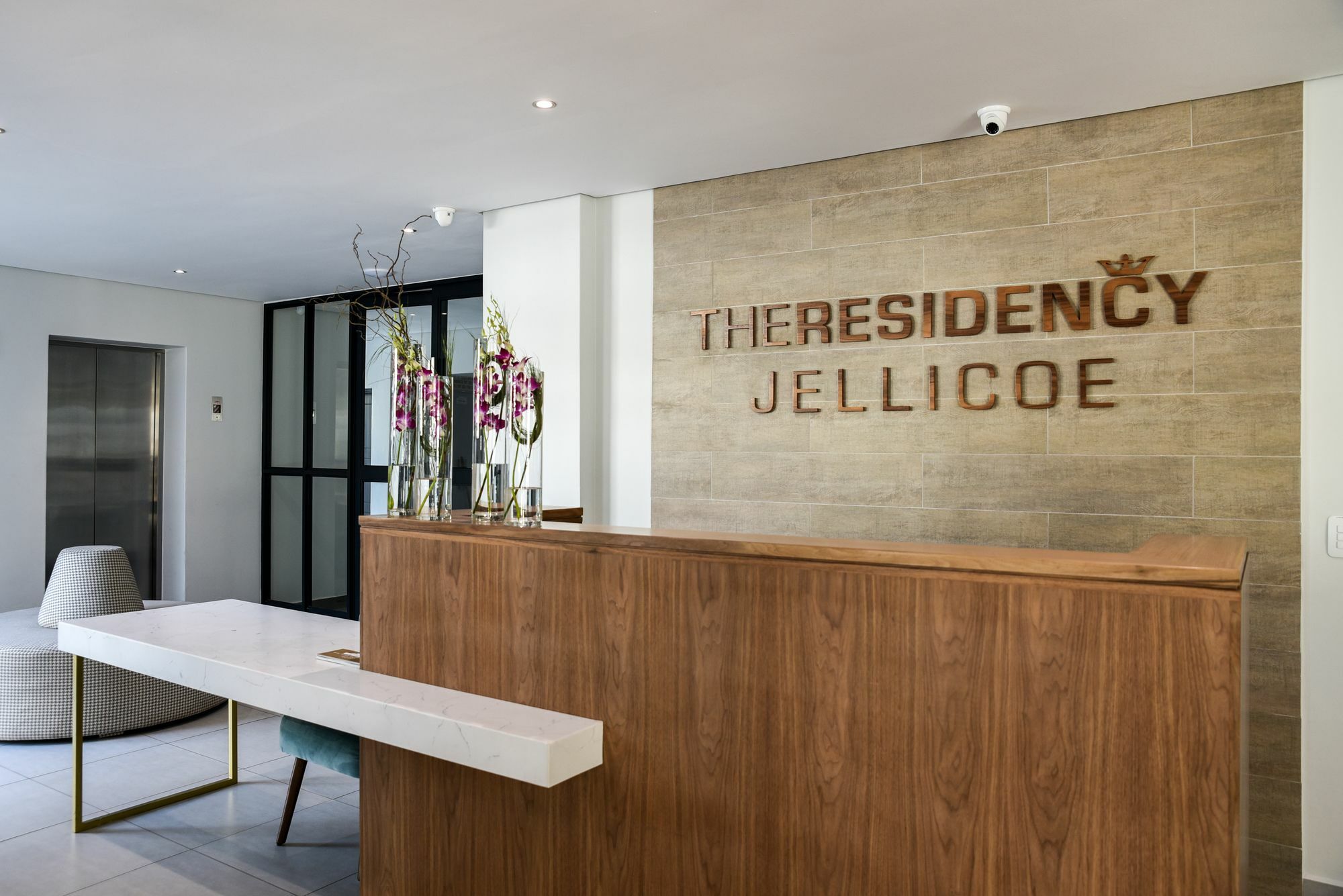 The Residency Jellicoe Apartment Йоханесбург Екстериор снимка